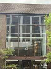 Building Photo - 4334 N Clarendon Ave