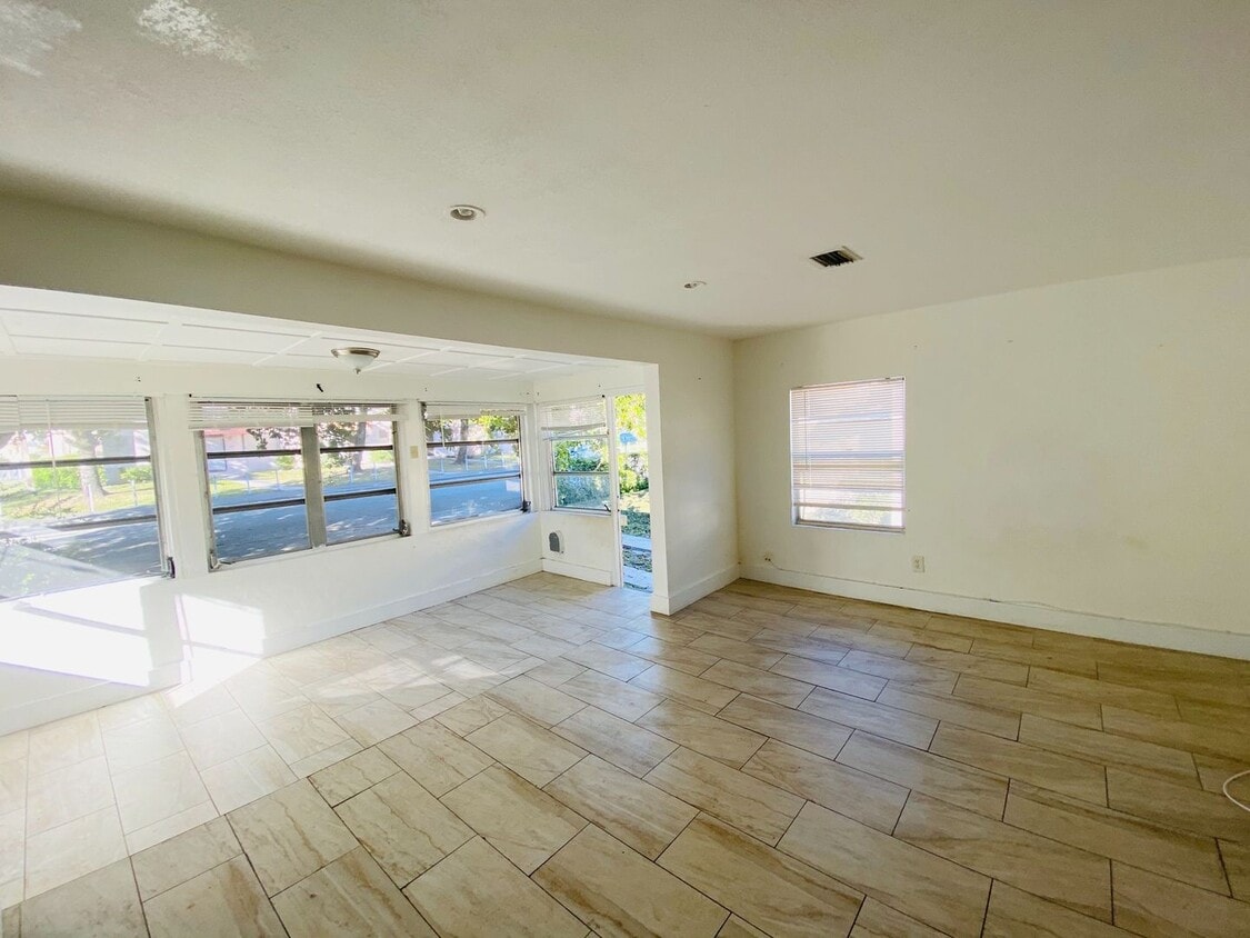 2230 NW 51 Terrace - 2230 NW 51 Terrace