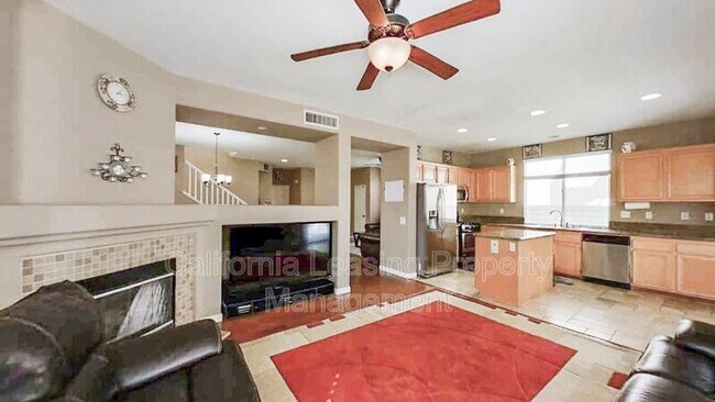 Foto del edificio - 25802 Hammet Cir