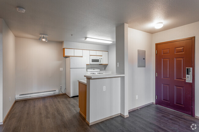 1BR, 1BA - 584 SF - Birch Hills Apartments