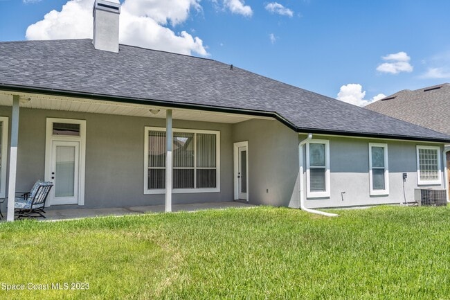 Building Photo - 11536 Summerhaven Blvd N