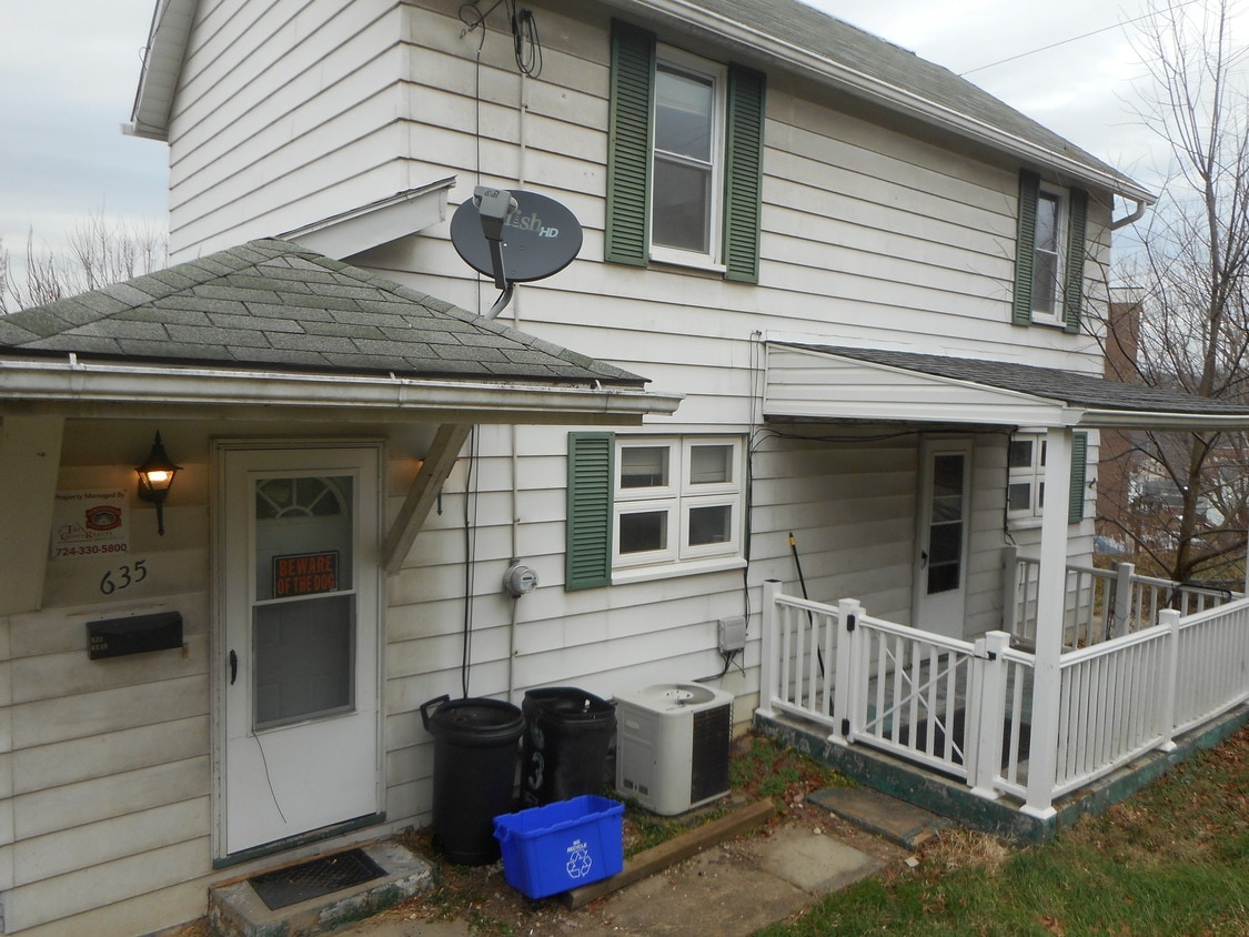 Primary Photo - 635 Wood St