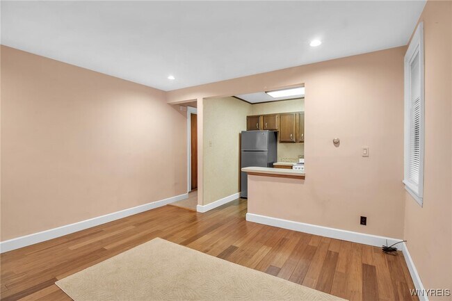 Foto del edificio - 530 Linwood Ave