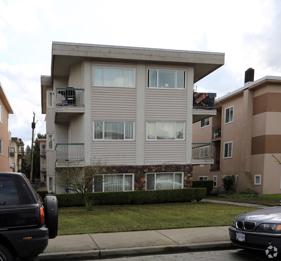 Photo du bâtiment - 1242 W 11th Ave