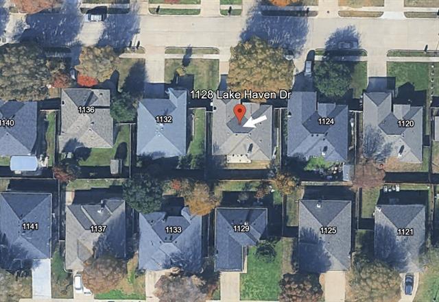 Building Photo - 1128 Lake Haven Dr