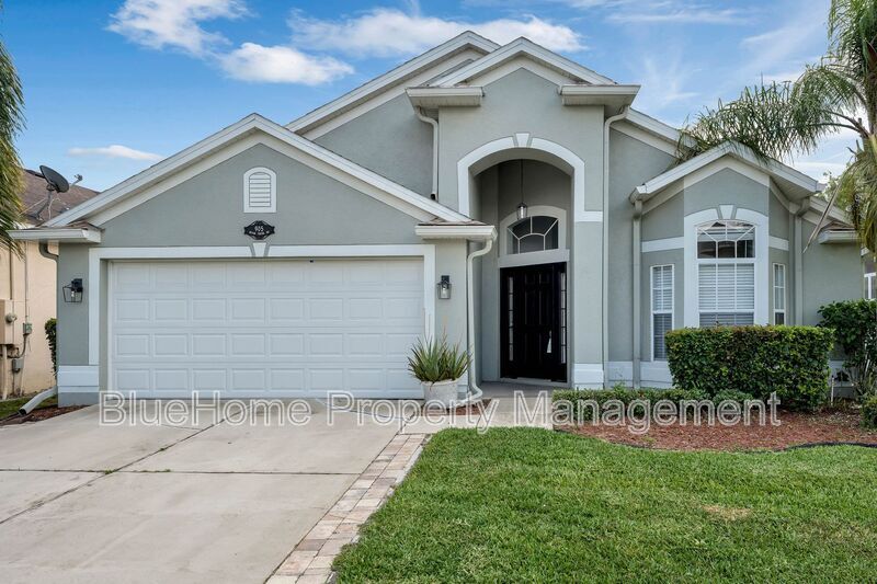 Foto principal - 905 Devon Creek Rd