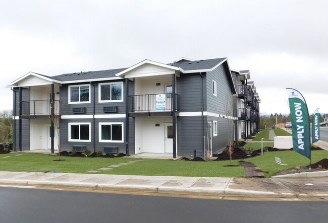 Building Photo - 2Bd/2Ba Upper Level Apartment - Available Now!