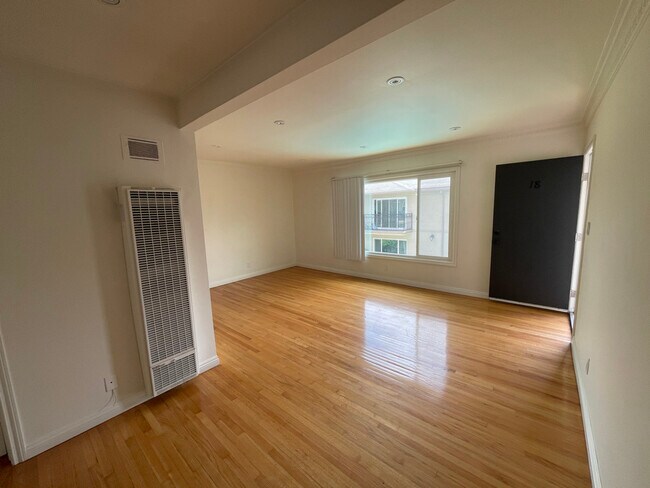 Living Room w Pool view - 3375 Manning Ave