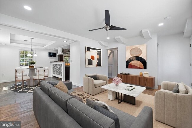 Foto del edificio - 16524 Walnut Hill Rd