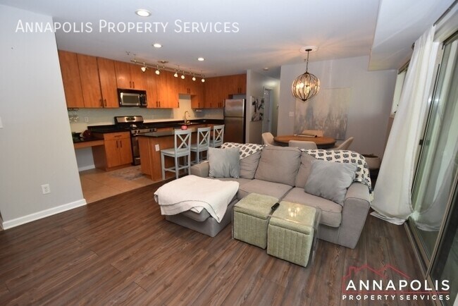 Foto del edificio - 1101 Primrose Ct