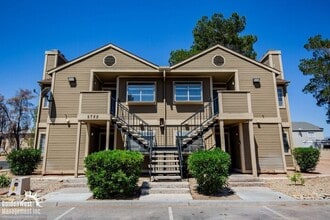 Building Photo - 2755 Jennydiane Dr