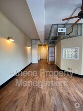 Building Photo - 131 E Broad St