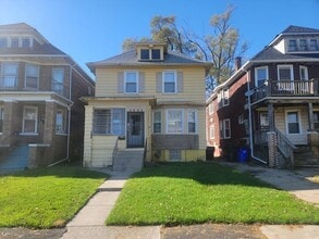 Building Photo - 3463 Montclair St