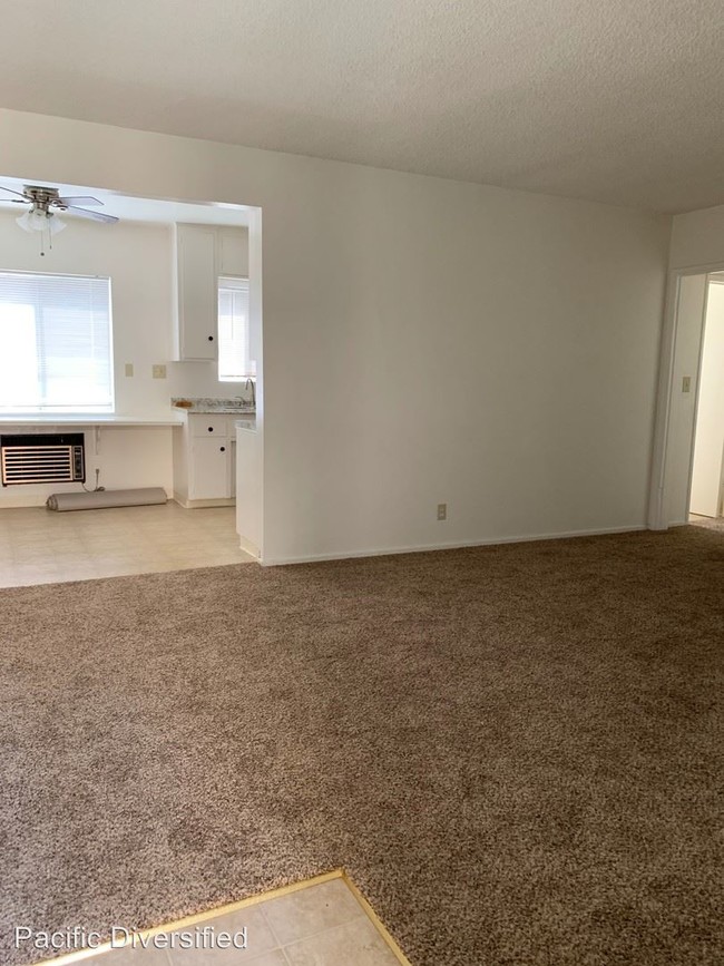 Foto del edificio - 638-638 Silverwood Ave