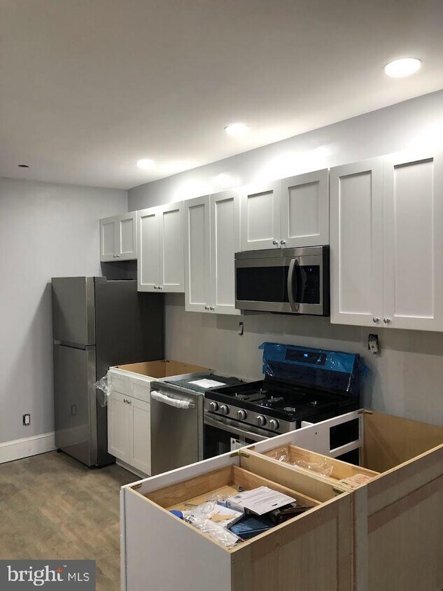 Foto principal - 53 Windermere Ave