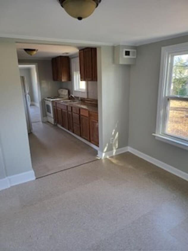 Primary Photo - 307 W Cypress Street