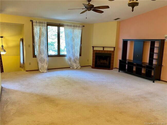 Foto del edificio - 81 Little Oak Ln