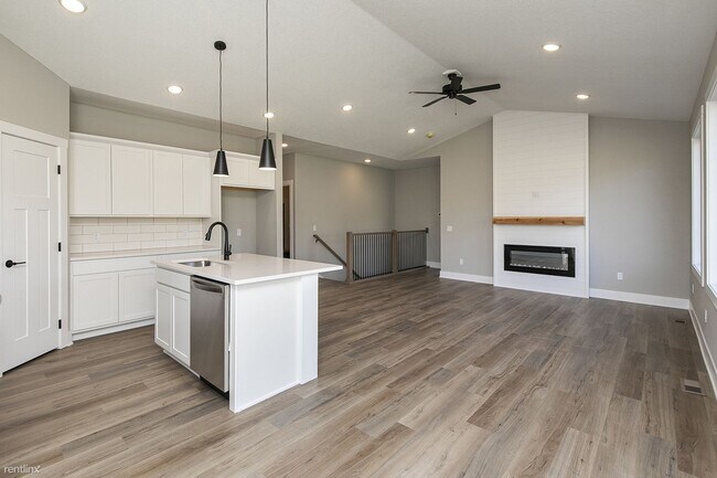 Foto del edificio - 3 br, 2.5 bath House - 529 Meadows Ct