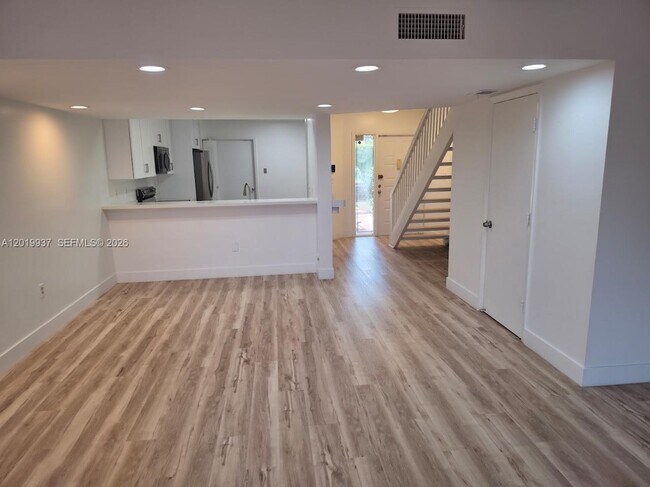 Foto del edificio - 1325 NW 124th Ave