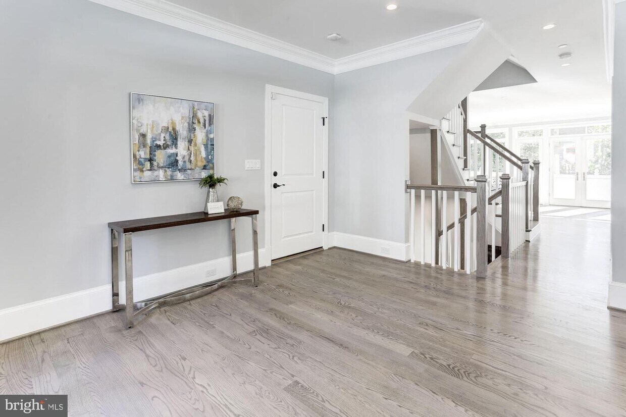 6204 Madawaska Rd, Bethesda, MD 20816 House Rental in Bethesda, MD