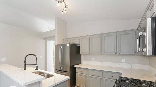 Building Photo - 8475 Green Mesa Ct