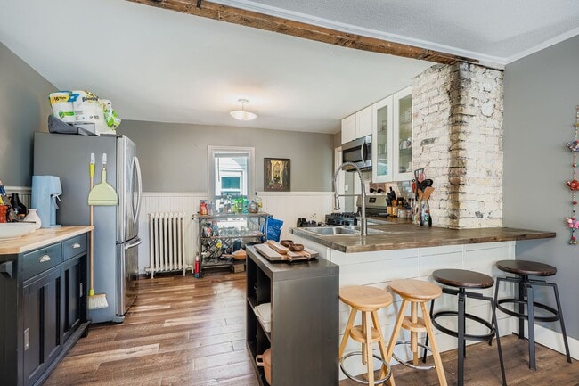 Foto del edificio - 1000 26th Ave NE