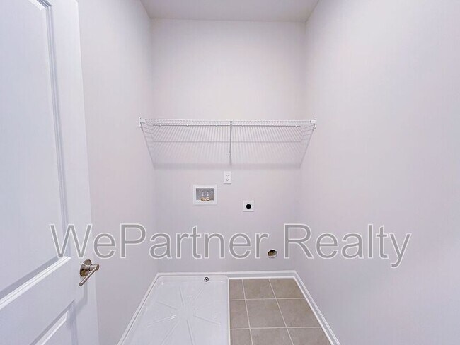 Building Photo - 2610 Mls Cmn Dr
