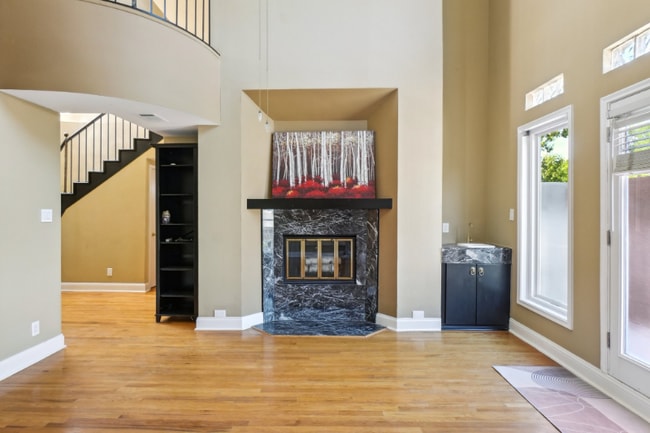 Building Photo - 4040 Avondale Ave