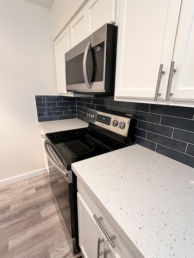 Foto del edificio - Coming Soon! One bedroom, one bathroom in ...