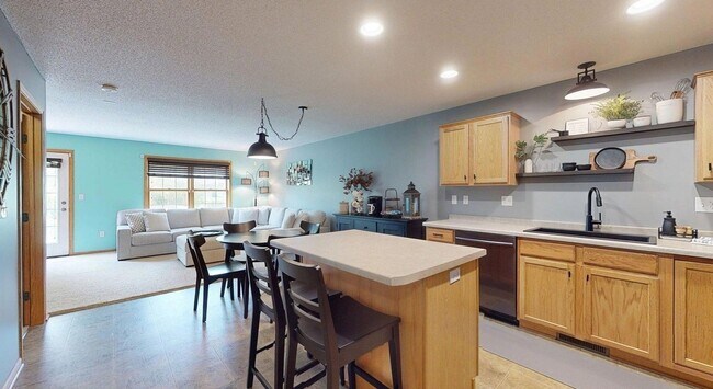 Foto del edificio - 3057 Venice Ln NW