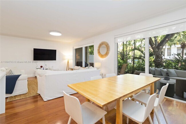 Foto del edificio - 3023 NE Quayside Ln
