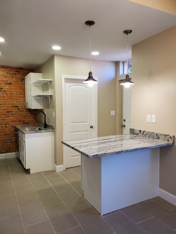 Foto del edificio - 987 Parsons Ave