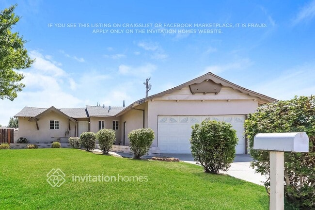 Building Photo - 2815 St Elmo Dr