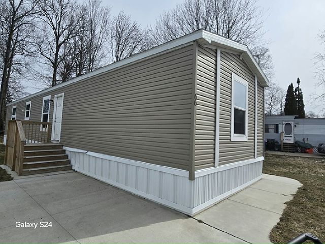Building Photo - 66 Waterview Pkwy