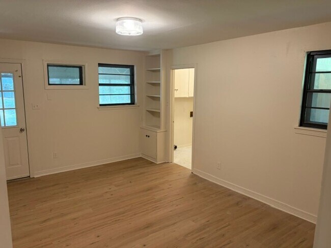 Foto del edificio - Gorgeous 3 Bedroom Remodeled Home