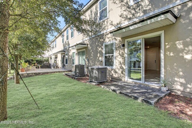 Building Photo - 7625 Legacy Trl