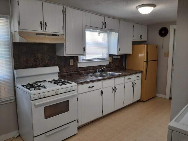 Foto del edificio - 1333 W 4th St