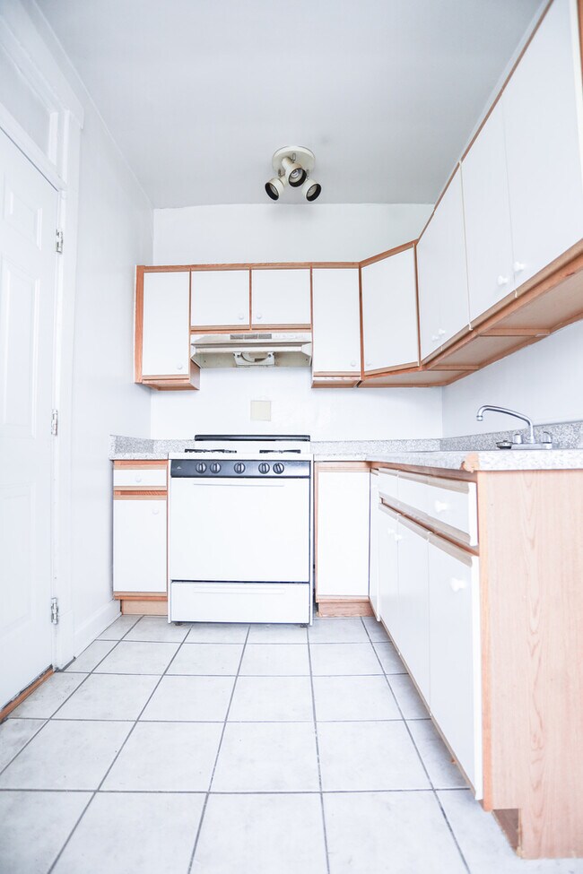 Foto del edificio - 2465 W Gunnison St