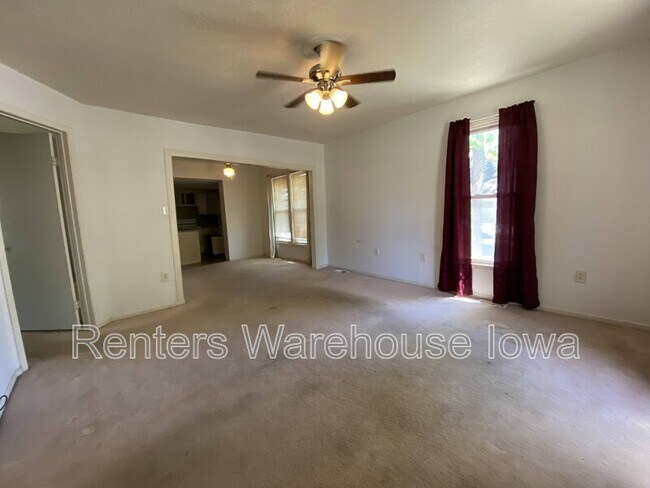 Building Photo - 409 2nd St