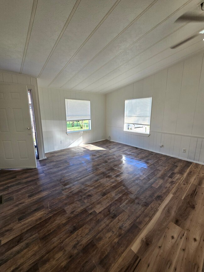 Foto del edificio - 216 N Carpenter St