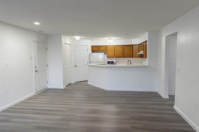 Foto del edificio - 1575 Oakfield Dr
