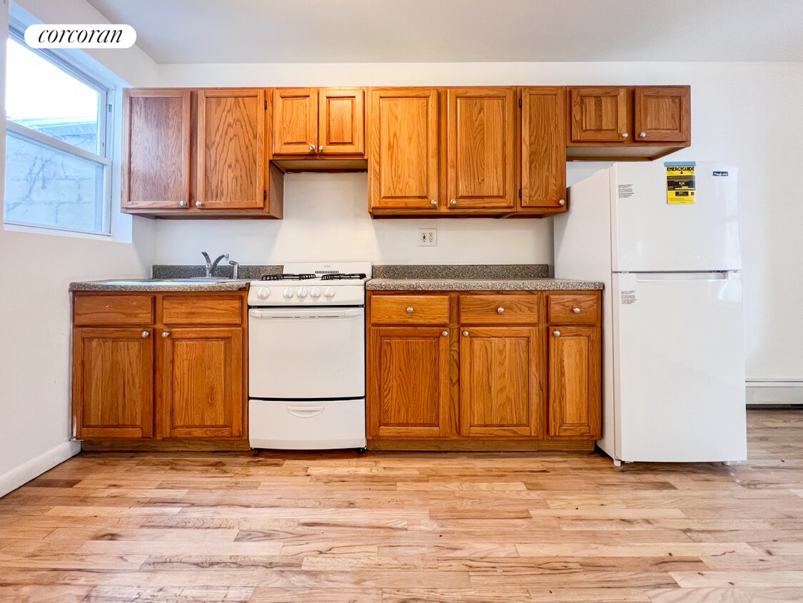 9710 Rockaway Beach Blvd Unit 1, NewYorkCity, NY 11693 Room for Rent