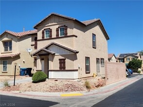 Building Photo - 138 E Cosmos Ct