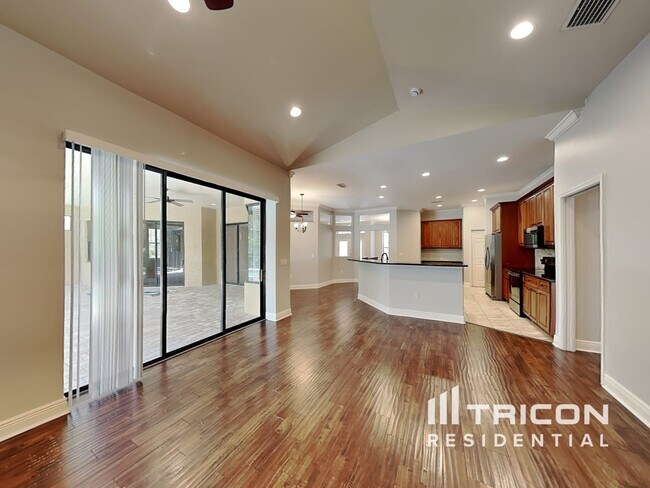 Building Photo - 2106 152nd Ct E