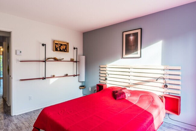 Photo du bâtiment - 2023 Rue Dézéry