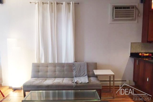 Foto del edificio - 358 21st St