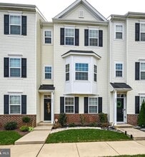 Building Photo - 447 Toftrees Dr