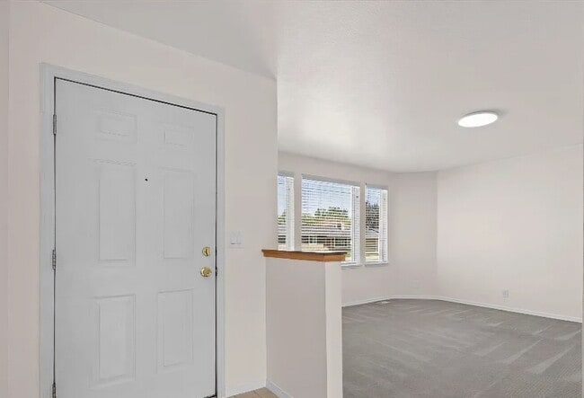Building Photo - 9603 W Edna St