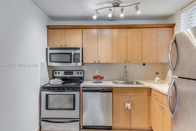 Foto del edificio - 1801 S Treasure Dr