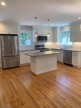 Building Photo - 35 Park Ave